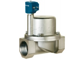 Steam solenoid valves